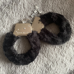 TU Fur Handcuff